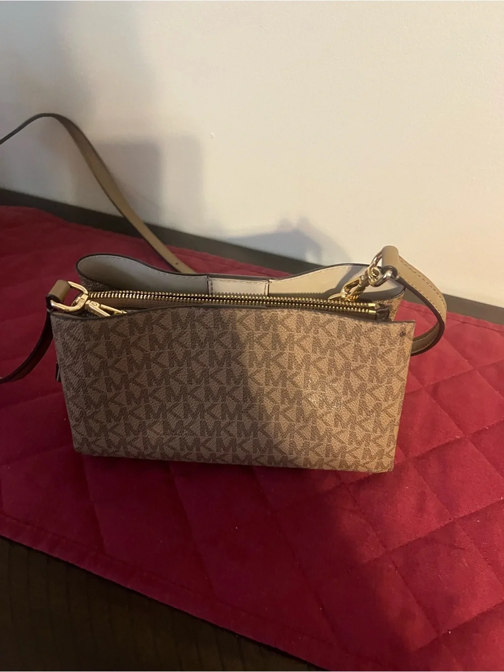 Michael Kors Tan/Brown Signature Crossbody with Gold Hardware
